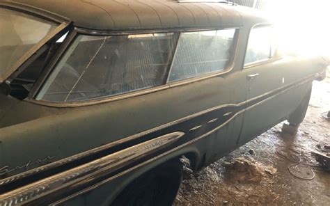 Rare 1957 Pontiac Safari Wagon Project | Barn Finds