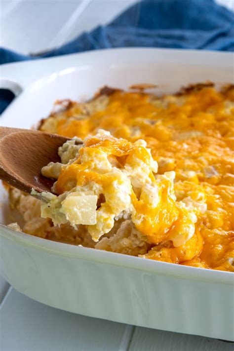 Cheesy Hashbrown Potato Casserole Recipe - Food Fanatic