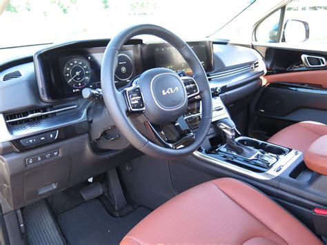 2024 Kia Carnival: 92 Interior Photos | U.S. News