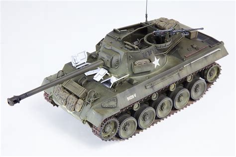 M18 Hellcat US Army Tank -- Plastic Model Military Vehicle Kit -- 1/35 ...