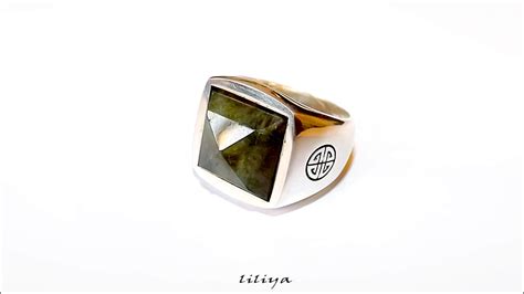 Labradorite Silver Ring - Liliya Jewelry