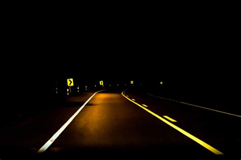 Driving at Night: 9 Critical Tips for Safe Night Driving