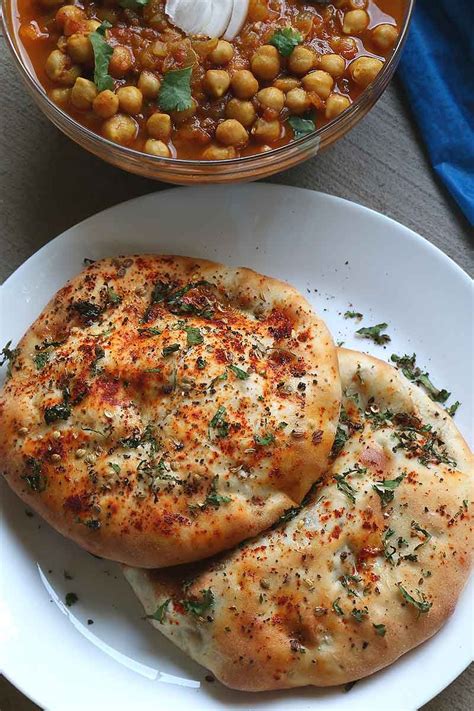 Amritsari Kulcha | Stuffed Kulcha recipe | Aloo Kulcha | Recipe | Kulcha recipe, Indian food ...