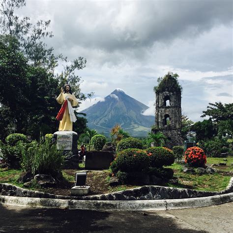 Cagsawa Ruins in Daraga | Expedia