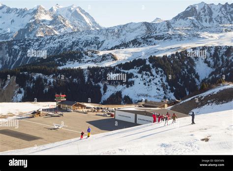 Altiport courchevel hi-res stock photography and images - Alamy