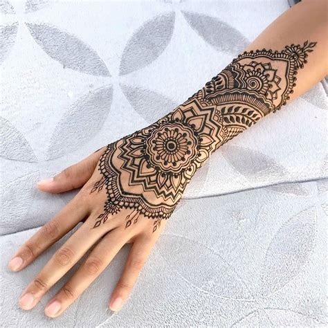 Pin on Henna Art