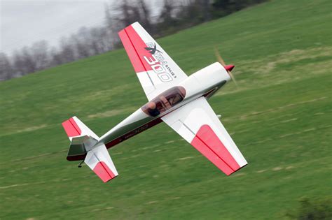 Hangar 9 35% Extra 300 ARF - Fly RC Magazine