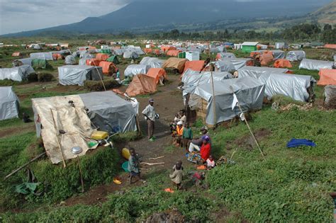 File:Refugee camp.jpg - Wikimedia Commons