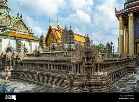 Model of Angkor Wat in the Grand Palace in Bangkok, Thailand Stock Photo - Alamy