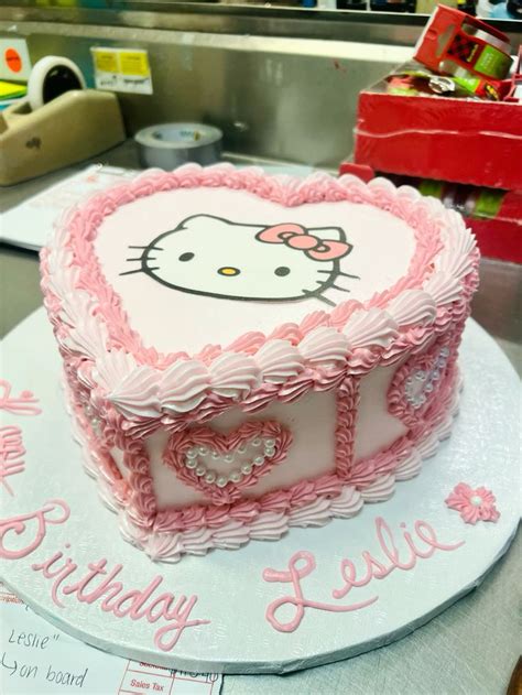 Hello Kitty Heart Shape Cake with Pearls