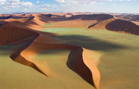 Namib-Naukluft NP Photos – Images & Pictures