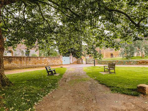 7+ Bampton Downton Abbey Village Filming Locations (2024)!