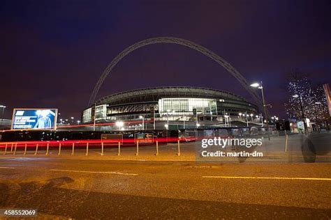 Wembley Stadium Arch Photos and Premium High Res Pictures - Getty Images