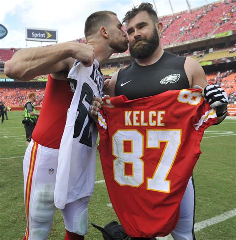 Travis Kelce's sibling 'rivalry' with his brother Jason [Video]