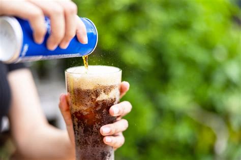 Is Soda Vegan? How to Choose a Plant-Based Carbonated Drink