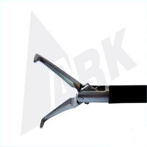 ARK Ss Right Angle Dissecting Forceps at best price in Ahmedabad | ID: 5733759312