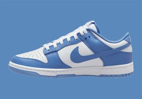 Giới thiệu Nike Dunk Low "University Blue" mới nhất 2022.