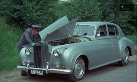 IMCDb.org: 1955 Rolls-Royce Silver Cloud I in "Unser Willi ist der ...