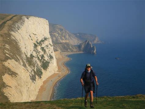 Dorset Coast Path walking holiday in England | Responsible Travel