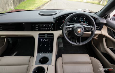 2022 Porsche Taycan RWD-interior – PerformanceDrive