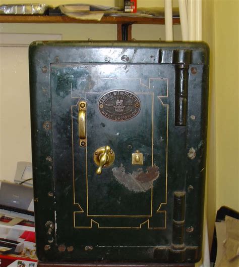 Safe Identification Guide - Alan Morgan Master Locksmiths