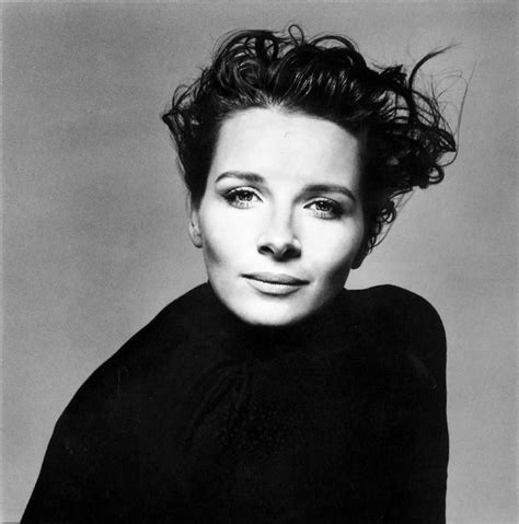 Juliette Binoche by Avedon | Richard avedon, Richard avedon photography, Portrait