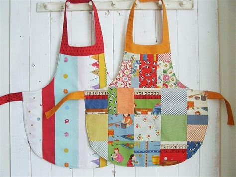 20+ Free Apron Patterns - AppleGreen Cottage