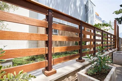 Split Rail Fence Ideas (Types & Design Pictures) - Designing Idea