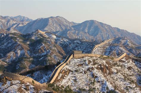 Great Wall of China in Winter by lonewolf6738