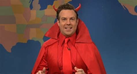 Jason Sudeikis Leaves 'SNL' Without Saying Goodbye | HuffPost Entertainment