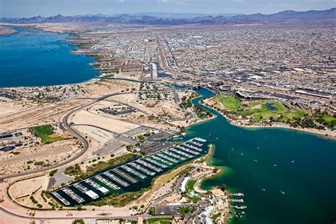 Lake Havasu Marinas: Boating Destination Guide