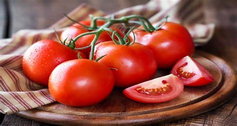 Tomato Benefits For Skin: Amazing Benefits Of Tomato For The Skin