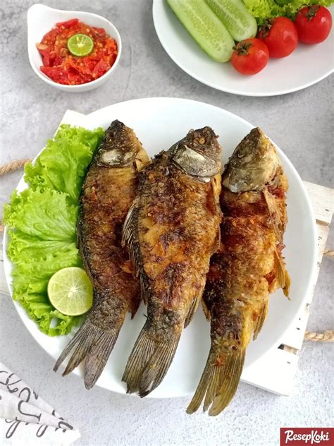 Ikan Mas Goreng Gurih dan Lezat - Resep | ResepKoki