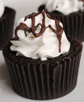 Chocolate Marshmallow Cupcakes – gyniro