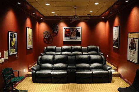 Fun And Lovable Family Movie Room (62) – Furniture Inspiration | Home cinema room, Home theater ...