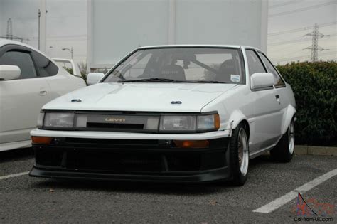 TOYOTA COROLLA AE86 LEVIN 2 DOOR