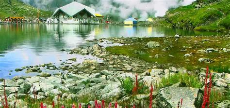 Valley of Flowers Trek – Rustik Travel