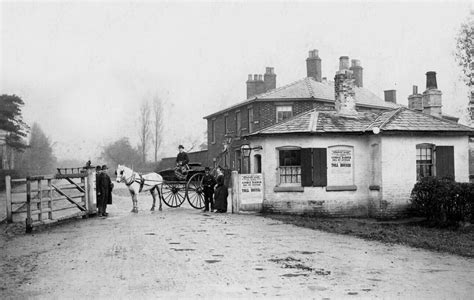 Two centuries of Cheadle caught on camera - Manchester Evening News