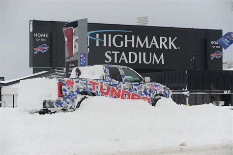 Bills in snow-driving controversy amid Buffalo disaster