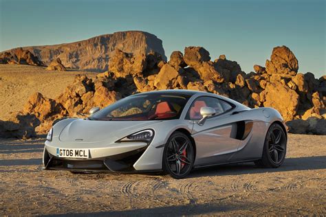 2017 McLaren 570GT Review - GTspirit