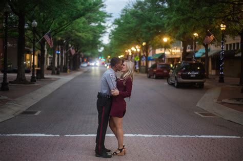 Laura + Darryl - Engagement Photography Session in Downtown ...