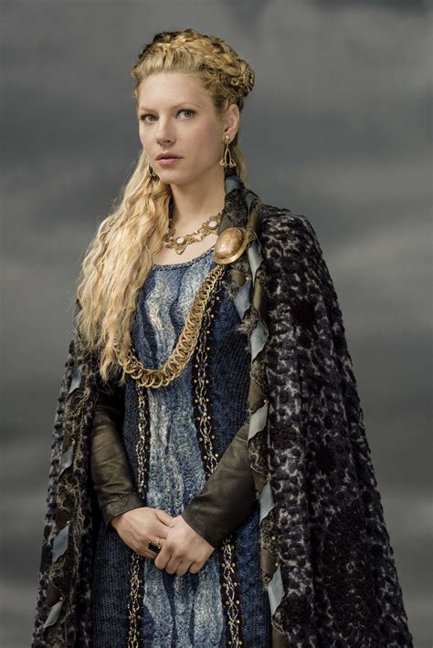 Lagertha | Vikings season 3 | Vikings lagertha, Vikings, Lagertha