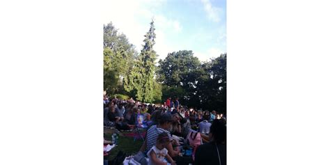 Crowd at Riccarton Bush | discoverywall.nz