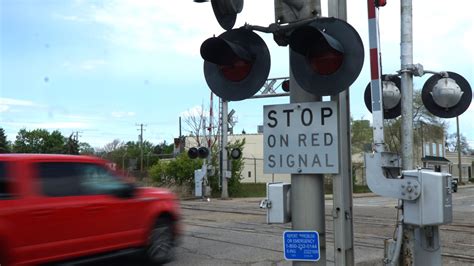 Plymouth tested phone app helps drivers avoid train crossing waits