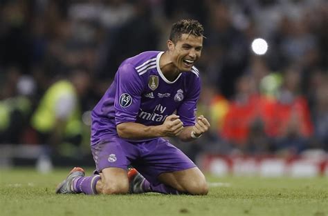 The Latest: Real Madrid lifts Champions League trophy again - 570 NEWS