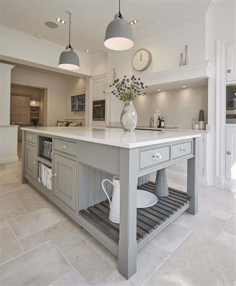 Grey Shaker Kitchen | Tom Howley