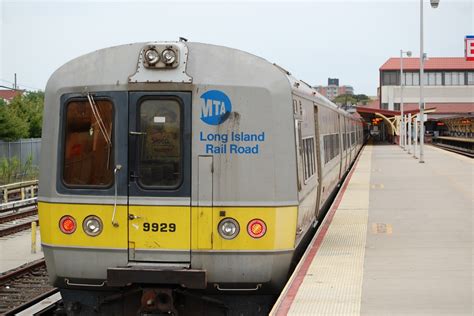 Manhattan-bound LIRR train strikes, kills person