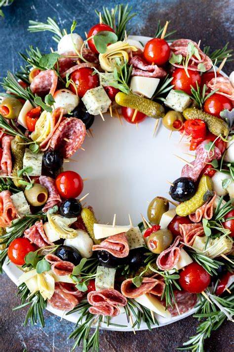 Making a Christmas Charcuterie Wreath is an easy and fun holiday ...