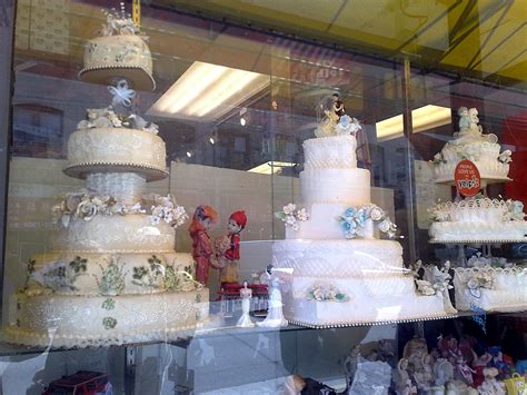 Wedding cakes in Chinatown | Marit & Toomas Hinnosaar | Flickr