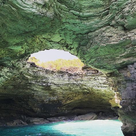 700 Islands » Cave Adventures